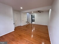 Building Photo - 46760 Hobblebush Terrace