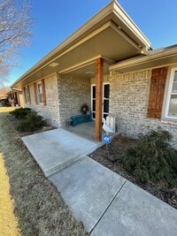 Building Photo - 5801 E Rockhill St
