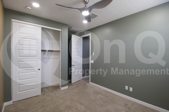 Building Photo - 2207 E Citadel Dr