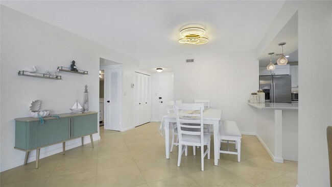 Building Photo - 3430 Galt Ocean Dr