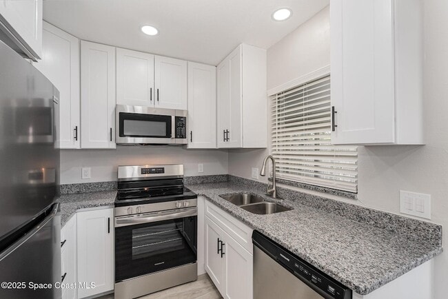 Building Photo - 122 Niemira Ave