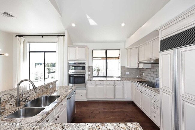 Building Photo - 8989 N Gainey Center Dr
