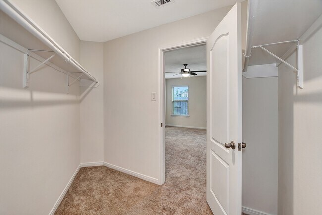 Building Photo - 9403 Castillo Ct