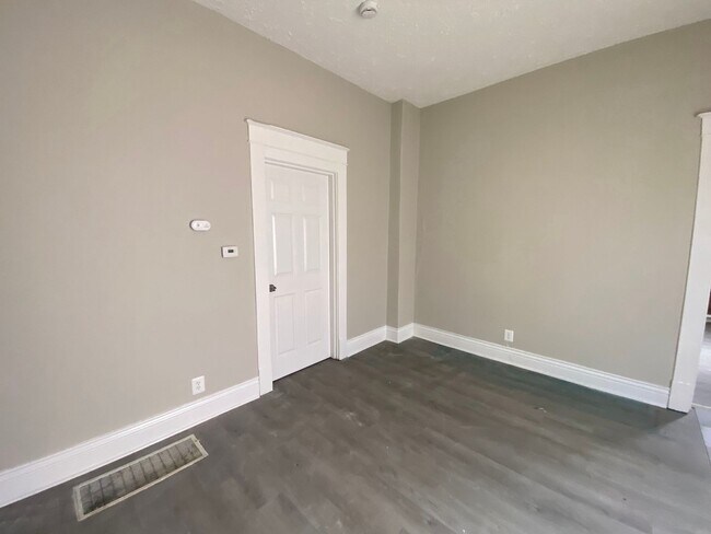 Building Photo - 2BR/1BA House with nice back yard- COMING SOON