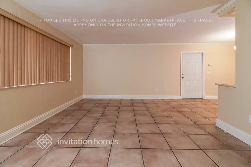 Building Photo - 7041 SW 2nd Ct