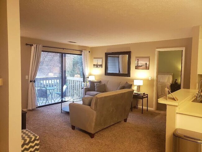 Primary Photo - 74 View Terrace Dr