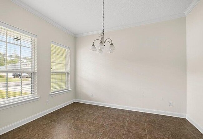 Building Photo - 79665 Plummer's Creek Dr