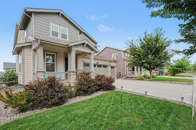 Building Photo - Beautiful spacious four bedroom house!