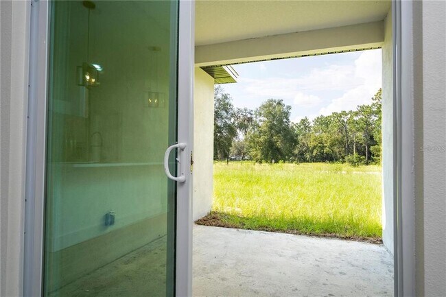 Building Photo - 6671 SW 151 Loop