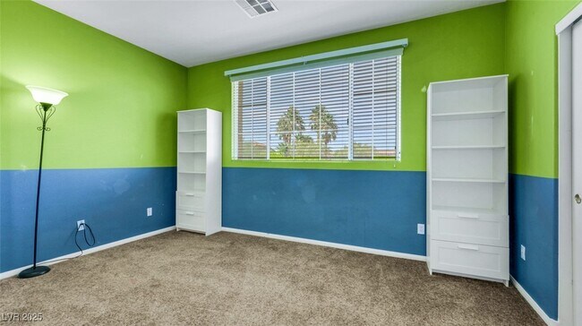 Building Photo - 7373 Sundown Glen Ave