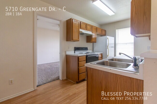 Building Photo - 5710 Greengate Dr