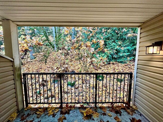 Building Photo - 5000 NW Village Park Dr