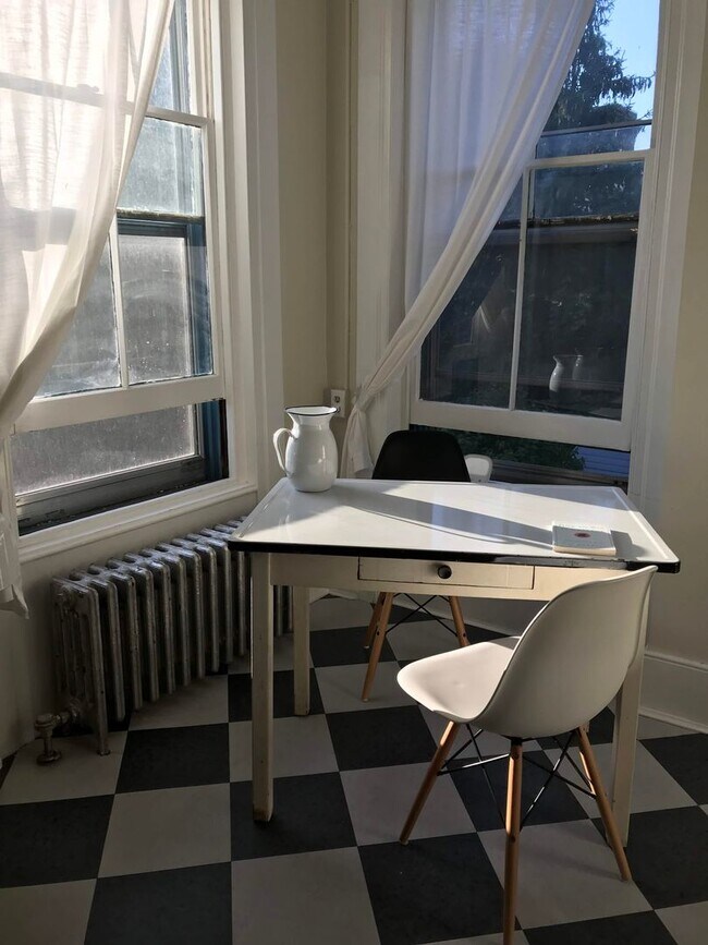 Building Photo - Urban Core, LLC