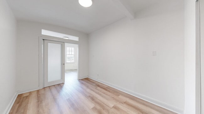 Building Photo - 17 Hermann St