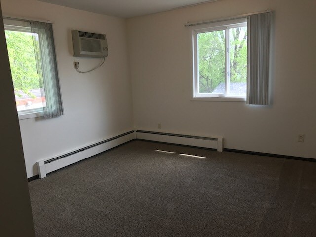 Building Photo - 2303 3rd St NW
