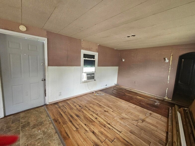 Building Photo - 920 Boardwalk Ln