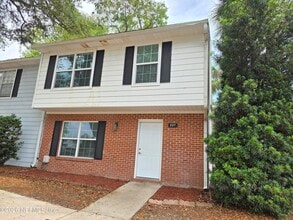 Building Photo - 227 Kettering Ct