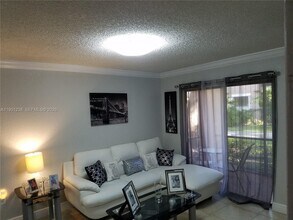 Building Photo - 15570 SW 105th Ln