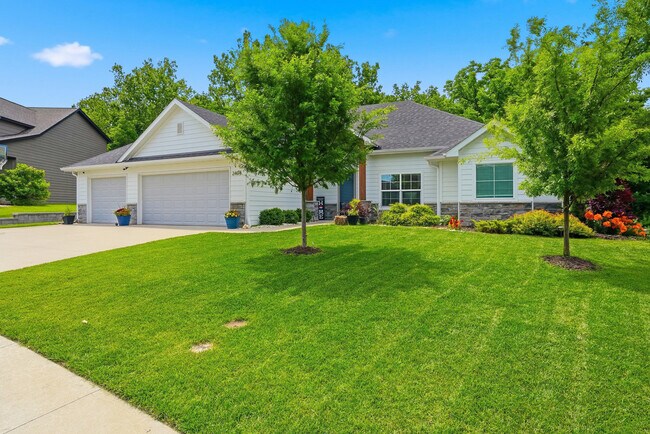 Building Photo - 2404 Baxley Dr