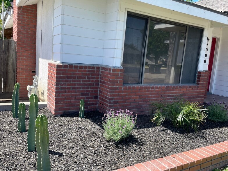 Building Photo - 1500 Van Dorsten Ave