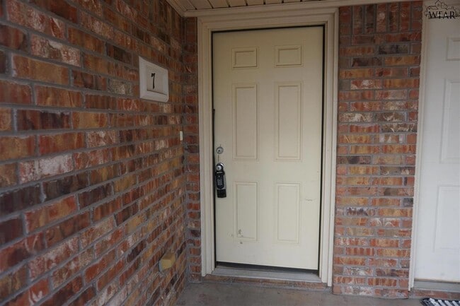 Building Photo - 4710 Brookdale Dr