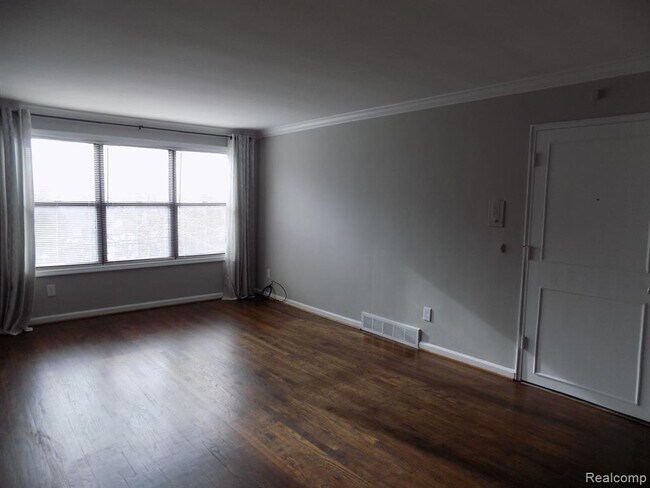 Building Photo - 25863 Woodward Ave