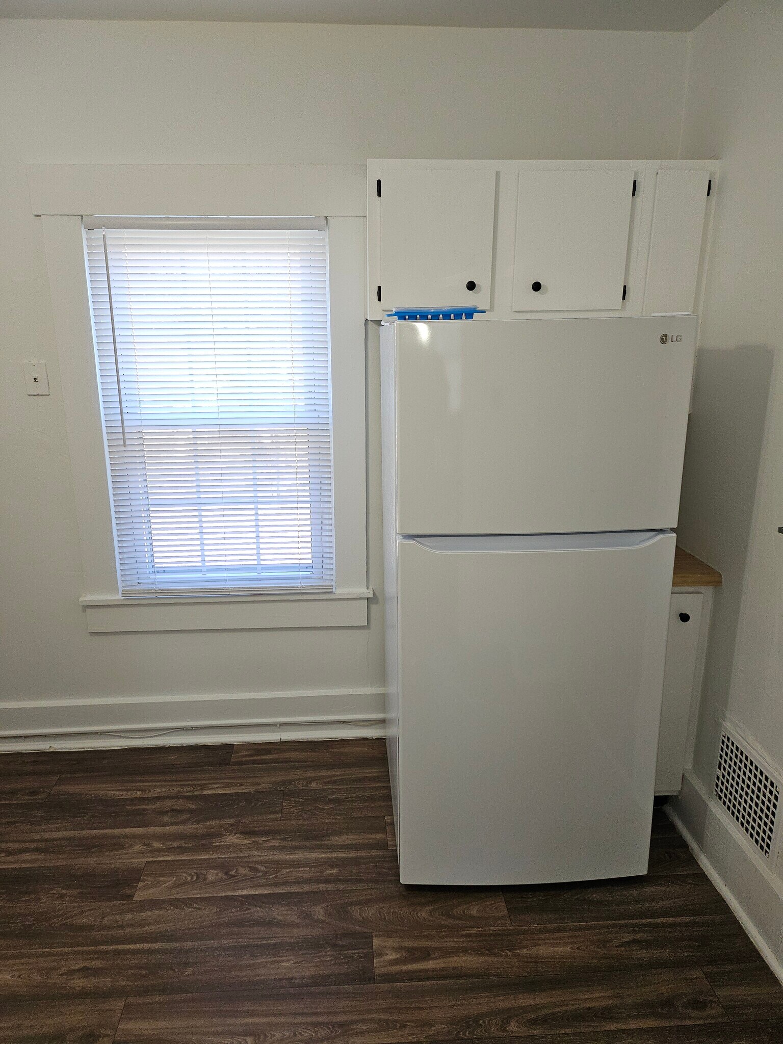 Kitchen - 777 Center St
