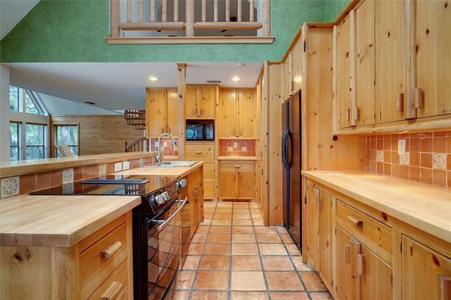 Building Photo - 2923 Peninsula Dr