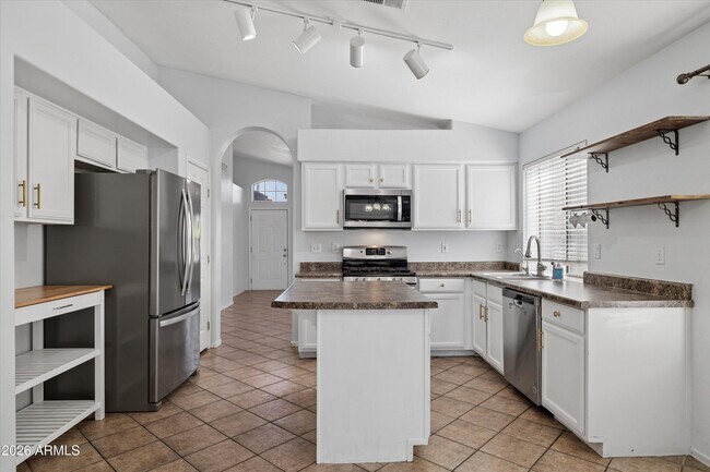 Building Photo - 7415 E Lobo Ave