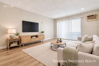 Building Photo - 5452 Sierra Vista Ave