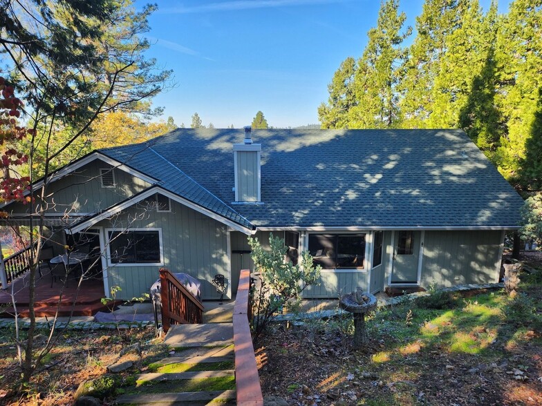Building Photo - 281 Forest Meadows Dr