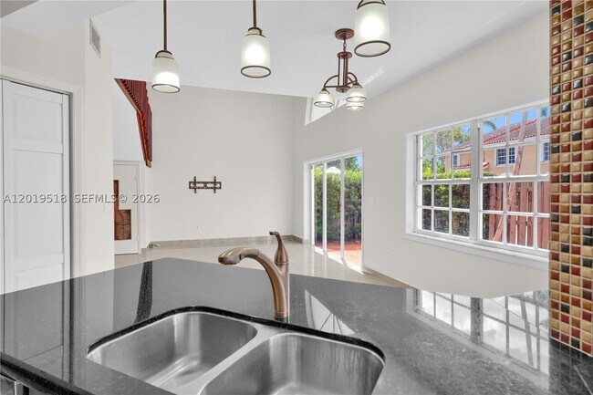Building Photo - 14245 SW 57th Ln
