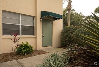 Building Photo - Bayou Oaks-Summer Lakes