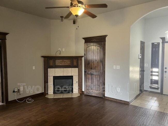 Building Photo - 10721 SW 31st Ct