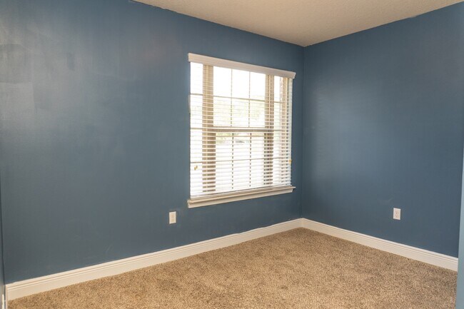 Building Photo - 3366 Wild Hare Ln