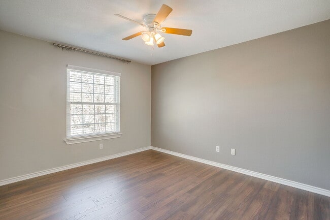 Building Photo - Beautifully Updated Home in Grapevine!