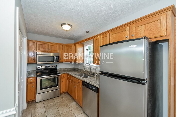 Building Photo - 7608 S Swift Rd