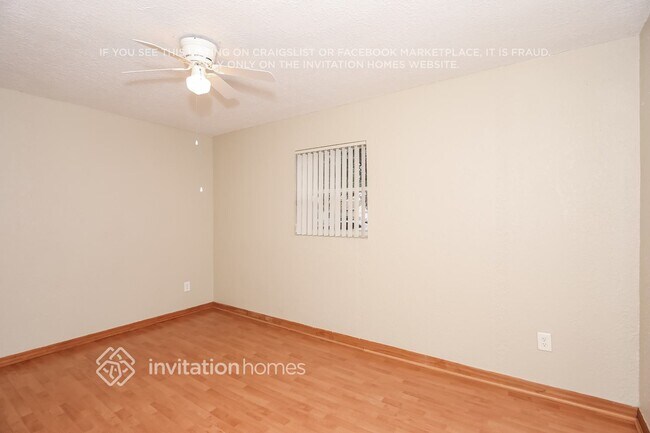 Building Photo - 141 NW 207th Ave