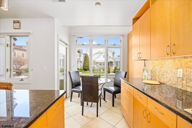 Building Photo - 7701 Atlantic Ave