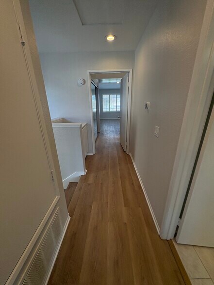 Building Photo - 2211 Carob Way