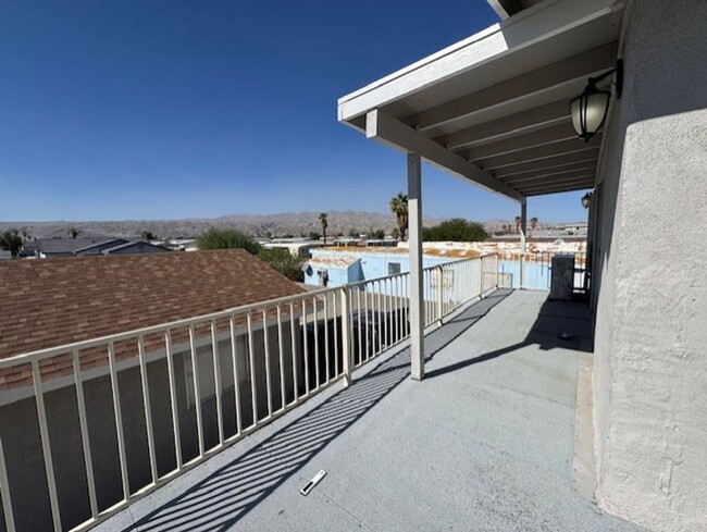 Building Photo - 4BR plus Bonus Room, 4 BA incls  Fully Furnished Casita, Garage, Colorado River!!