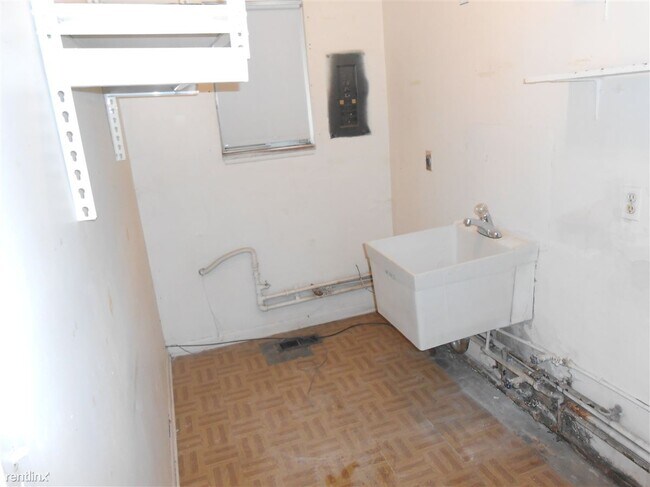 Building Photo - 1 br, 1 bath 4plex - 732 W Lincoln Ave 734...