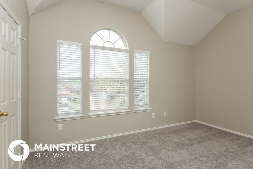 Building Photo - 721 Magnolia Trail