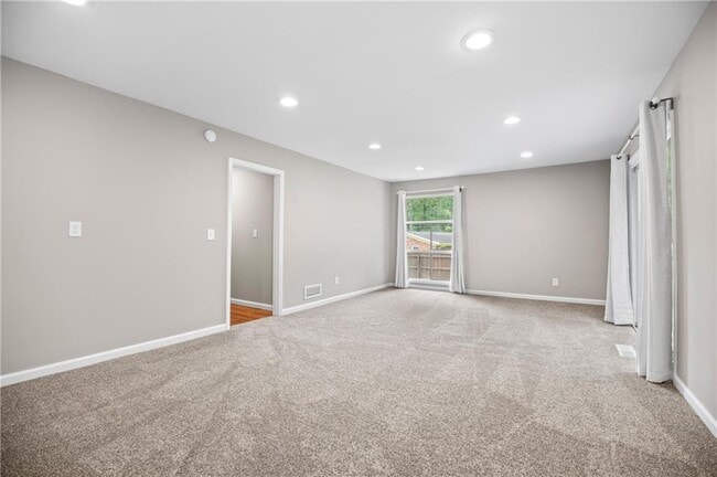 Building Photo - 2179 Beech Valley Dr