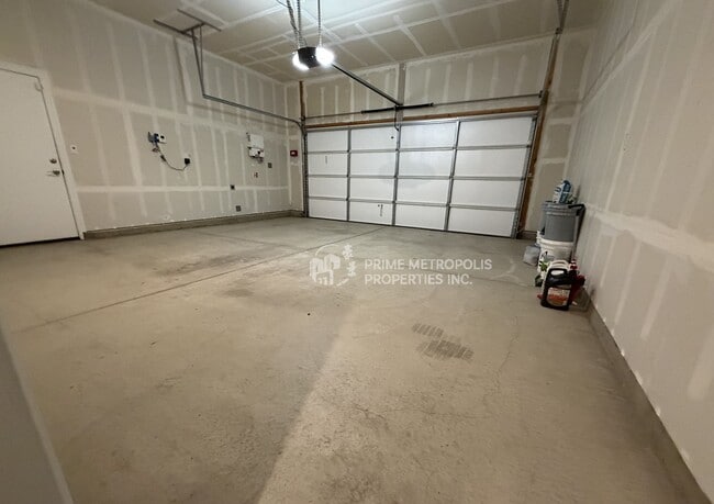 Building Photo - 681 Bacarra St