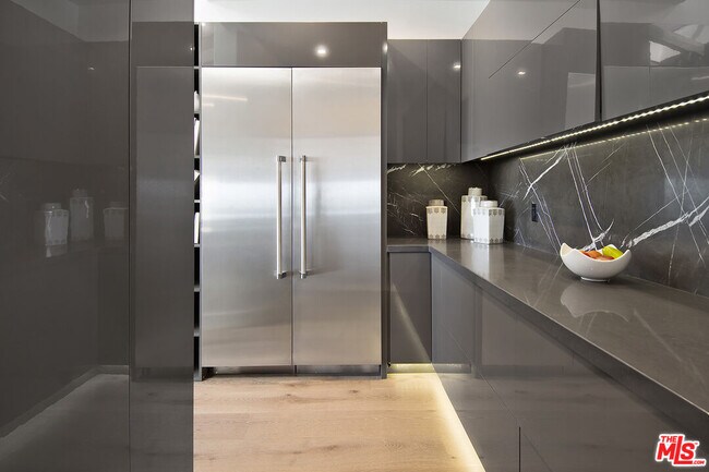 Building Photo - 4130 Parva Ave