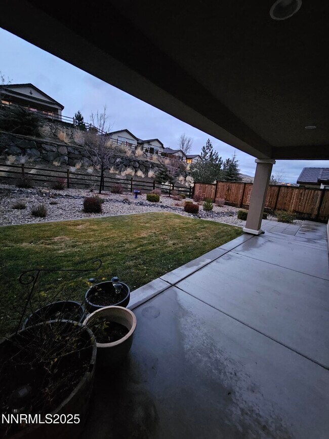 Building Photo - 9273 Sassafras Trail