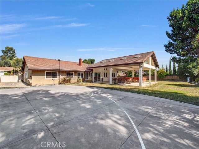 Building Photo - 5425 Brentwood Pl