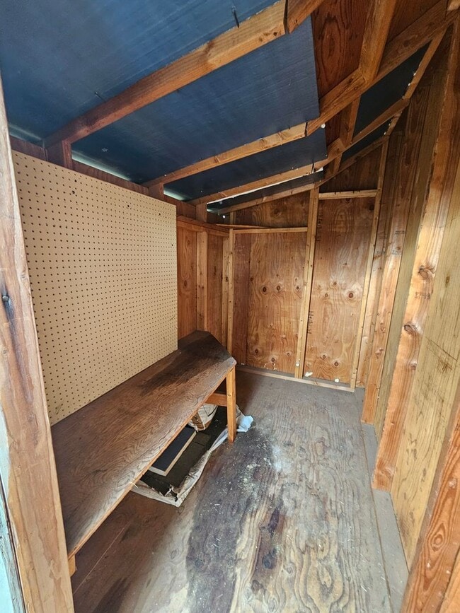 Building Photo - Lovely Central Point Home in Convenient Location