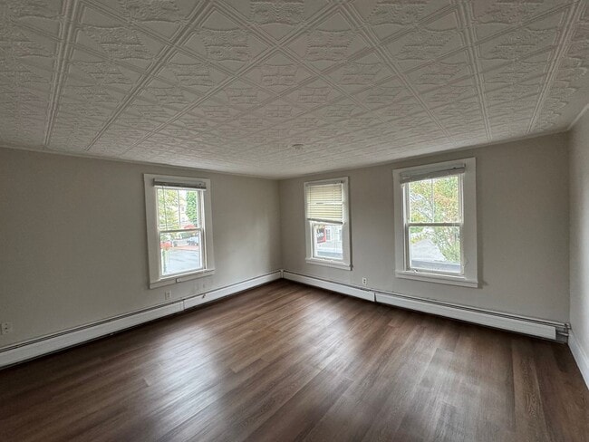 Building Photo - 43-49 Friend St